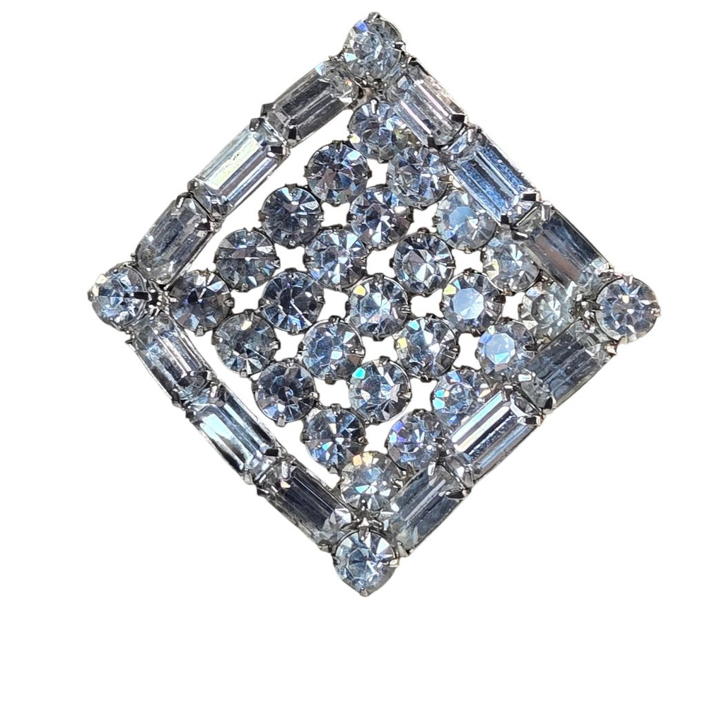 Vintage Weiss Brooch Silvertone Crystal Rhinestone Pin Prong Set Collectible